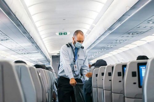 Người đàn ông bị kết tội giả làm tiếp viên hàng không để được bay miễn phí suốt 6 năm