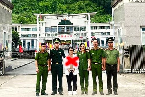 Nữ quái sa lưới sau 7 năm vượt biên, sinh con để trốn thi hành án