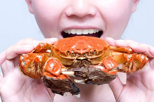 Phòng ngừa dị ứng hải sản mùa du lịch
