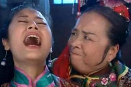 Ảnh thanh xuân của Dung ma ma 'Hoàn Châu Cách Cách'