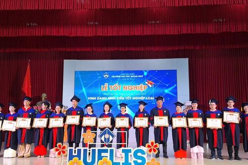 Trường Đại học Ngoại ngữ, ĐH Huế trao bằng cử nhân cho hệ liên thông và bằng 2