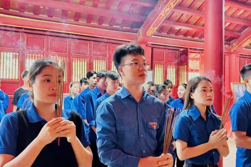 Kỷ niệm 140 năm ngày Vua Hàm Nghi ban Chiếu Cần Vương