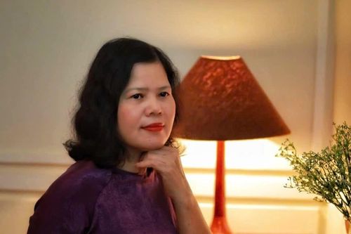 Bùng nổ thi văn chương - bẫy lừa và mua danh?