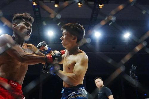 Võ sĩ Việt Nam thắng áp đảo đối thủ Trung Quốc ở MMA Championship 24