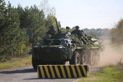 Ukraine điều quân từ biên giới Belarus đến 3 điểm nóng trên tiền tuyến