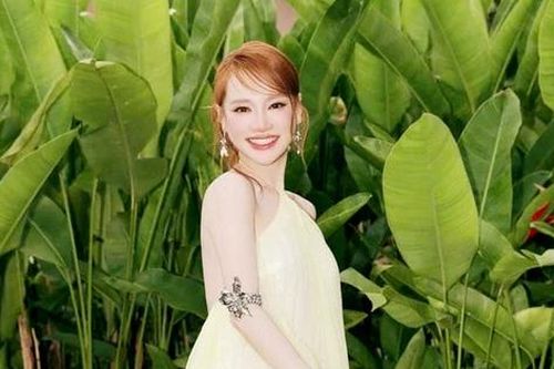 Nhã Phương bất ngờ gây xôn xao khi bị nghi mang bầu lần 3?