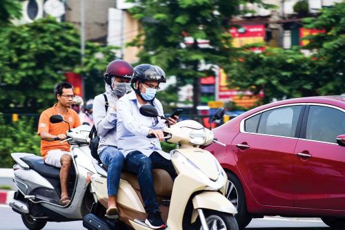 Đầm lầy thị phi