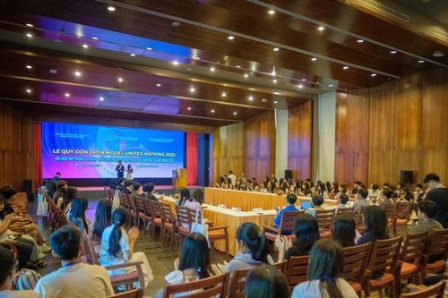 Gần 140 học sinh, sinh viên trong toàn quốc tham gia Hội nghị mô phỏng Liên Hợp quốc
