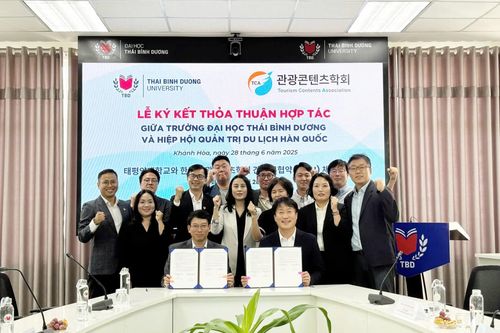 Thiếu hụt hướng dẫn viên tiếng Hàn: Liên kết đào tạo để đáp ứng thị trường