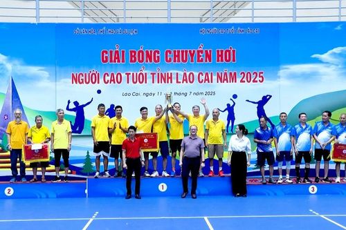 Bế mạc Giải Bóng chuyền hơi Người cao tuổi tỉnh Lào Cai năm 2025