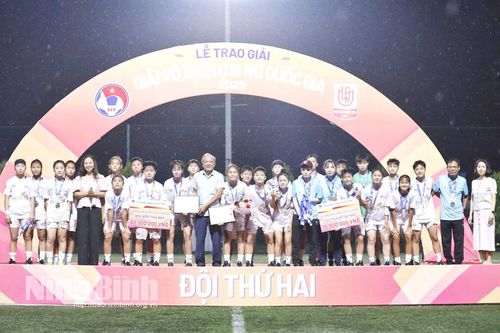 Phong Phú Hà Nam giành Huy chương Bạc Giải Bóng đá nữ vô địch U16 Quốc gia 2025
