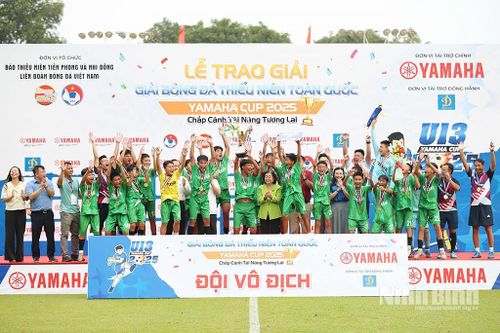 U13 Nam Định lần đầu tiên vô địch Giải Bóng đá Thiếu niên toàn quốc