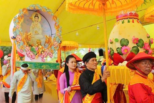 Lễ hội Quán Thế Âm tại núi Tứ Tượng ở cố đô Huế