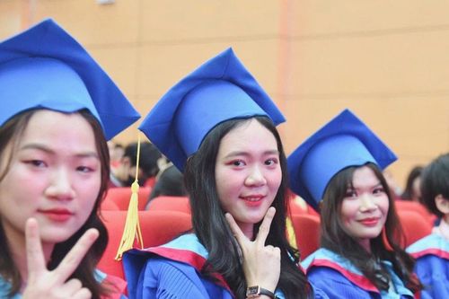 Giáo dục đại học cần được định vị ở đỉnh cao của 'kim tự tháp tri thức'