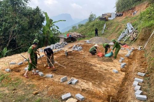 Công an tỉnh Thái Nguyên tiếp tục triển khai chương trình xóa nhà tạm, nhà dột nát