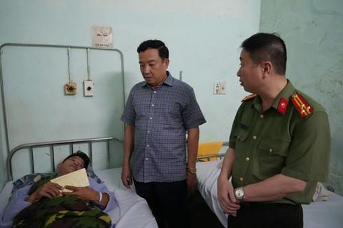 Bắt nóng đối tượng hành hung vợ con, dùng súng tự chế bắn bị thương Trung tá Công an