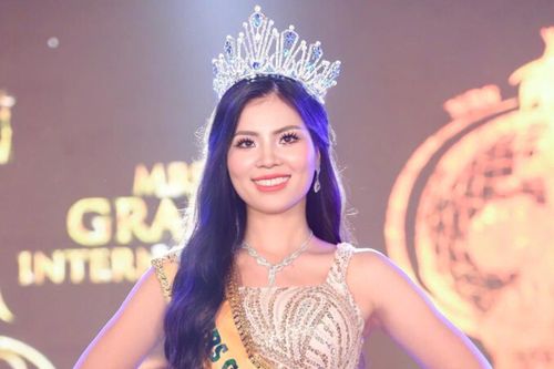 Nữ thạc sĩ đăng quang hoa hậu quốc tế là vợ giáo sư trẻ nhất Việt Nam