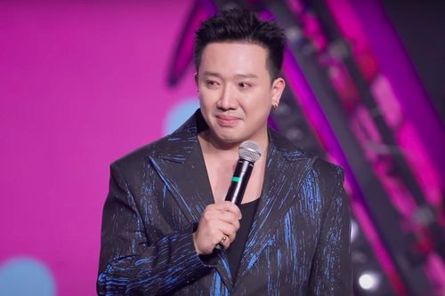 Trấn Thành khóc trên truyền hình: 'Gần 40 tuổi tôi vẫn còn hot'