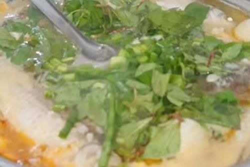 Đây mới là bí quyết nấu cháo cá diếc rau răm thơm ngon mềm ngọt đơn giản