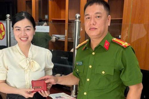 Công an phường Ngọc Hà trả lại tài sản đánh rơi nhờ dữ liệu dân cư