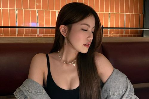 Tăng Mỹ Hàn hiếm hoi gợi cảm