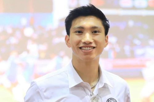 CAHN đăng ký Văn Hậu, sắp trình làng loạt tân binh