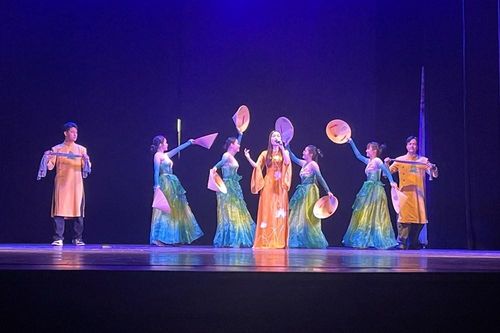 Khi nghệ thuật trở thành sứ giả hữu nghị