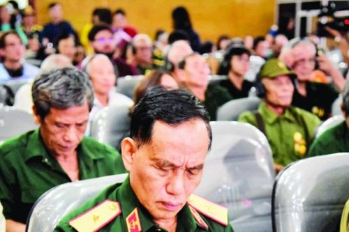Ký ức chiến tranh nối nhịp cầu hòa bình