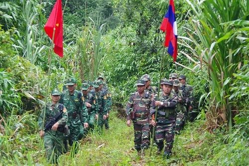 Nâng tầm hợp tác trong bảo vệ biên giới giữa Nghệ An và Hủa Phăn