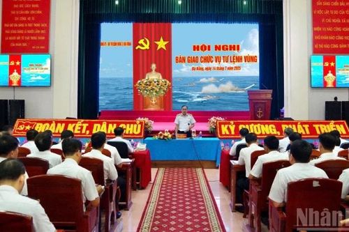 Bàn giao chức trách Tư lệnh Vùng 3 Hải quân