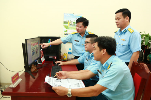 Tiếng nói tin cậy, gần gũi của Bộ đội Phòng không - Không quân