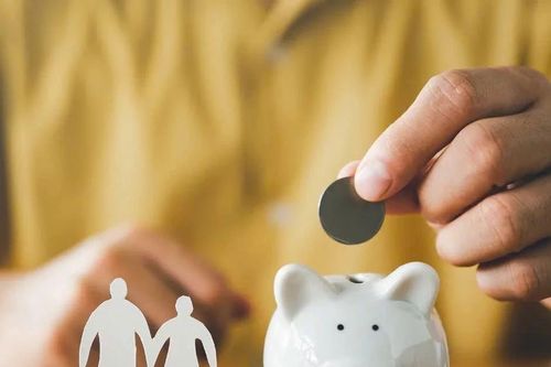 Vợ hay chồng giữ tiền mới khéo?