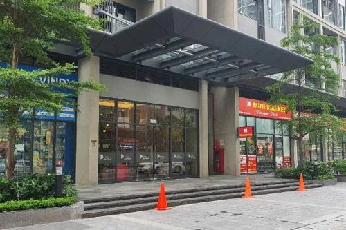 Rơi từ tầng cao chung cư, nam thanh niên tử vong ở Hà Nội
