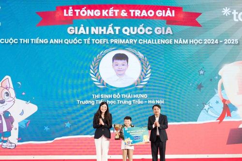 Nam sinh 7 tuổi đạt điểm tuyệt đối cuộc thi TOEFL Challenge