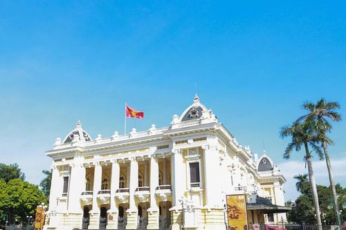 Du lịch Hà Nội thế nào khi xe máy chạy xăng bị cấm từ vành đai 1?