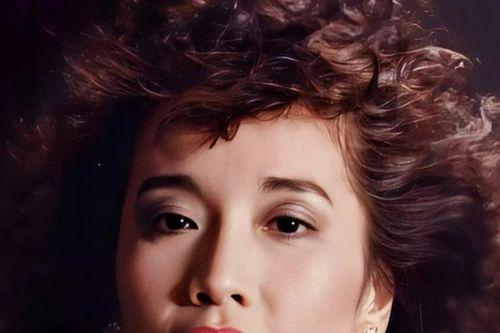 Ca sĩ Kiều Nga qua đời