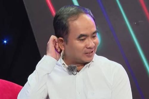 Thầy giáo 51 tuổi khát khao làm cha, quyết bấm nút hẹn hò sau 11 năm ly hôn