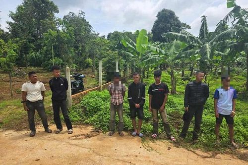 Dàn cảnh cướp điện thoại táo tợn để cầm cố lấy tiền ăn nhậu