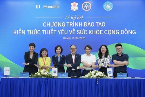 Manulife nâng cao kiến thức y tế cho đội ngũ tư vấn viên