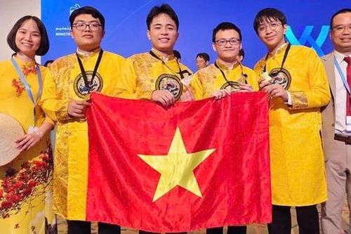 Lần đầu tiên cả 4 học sinh Việt Nam đều giành Huy chương Vàng Olympic Hóa học quốc tế
