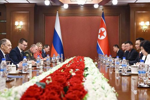 Ngoại trưởng Sergey Lavrov công du châu Á: Nga, Trung Quốc, Triều Tiên tái định hình bàn cờ địa chính trị