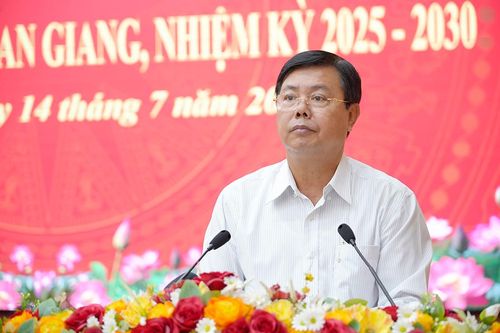 Thảo luận 10 nhóm vấn đề trọng tâm định hướng phát triển kinh tế - xã hội tỉnh An Giang