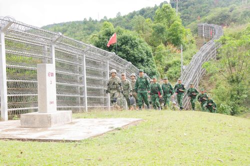 Bảo vệ vững chắc chủ quyền lãnh thổ, an ninh biên giới quốc gia