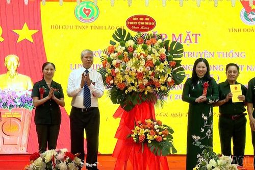 Gặp mặt kỷ niệm 75 năm ngày truyền thống lực lượng Thanh niên xung phong Việt Nam