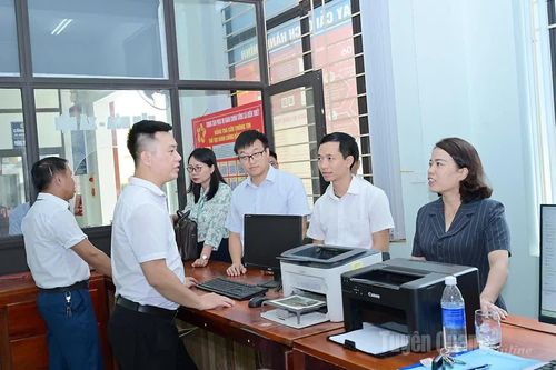 Các tổ công tác của tỉnh khảo sát thực hiện chính quyền địa phương hai cấp tại các địa phương