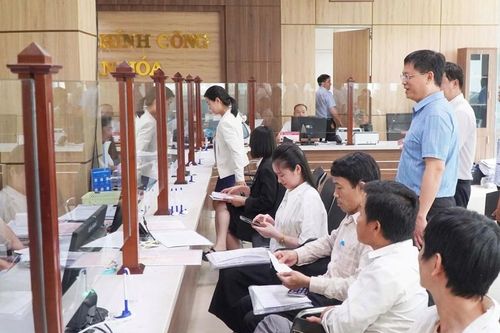 Huế dẫn đầu toàn quốc về giải quyết thủ tục hành chính cấp xã, phường