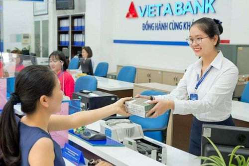 Ngân hàng Việt Á (VAB) chốt ngày giao dịch trên HoSE, mục tiêu lãi năm nay tăng 20%