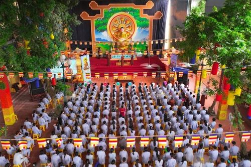 Hà Nội: Gần 500 bạn trẻ tham gia khóa tu mùa hè lần thứ 13 tại chùa Bằng