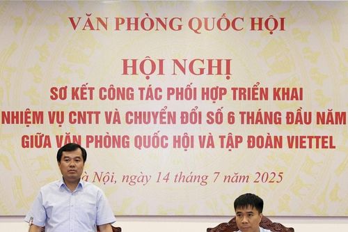 Sơ kết công tác phối hợp triển khai nhiệm vụ công nghệ thông tin và chuyển đổi số 6 tháng đầu năm của Văn phòng Quốc hội