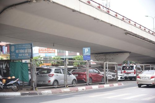 Đô thị Việt đang 'khát' bãi đỗ xe